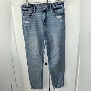 American Eagle Mom Jeans 💙